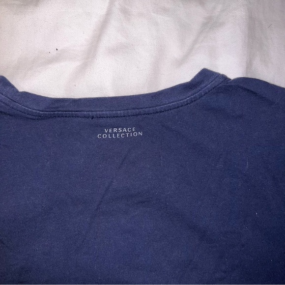 Versace blue navy tshirt with stars - Picture 3 of 4